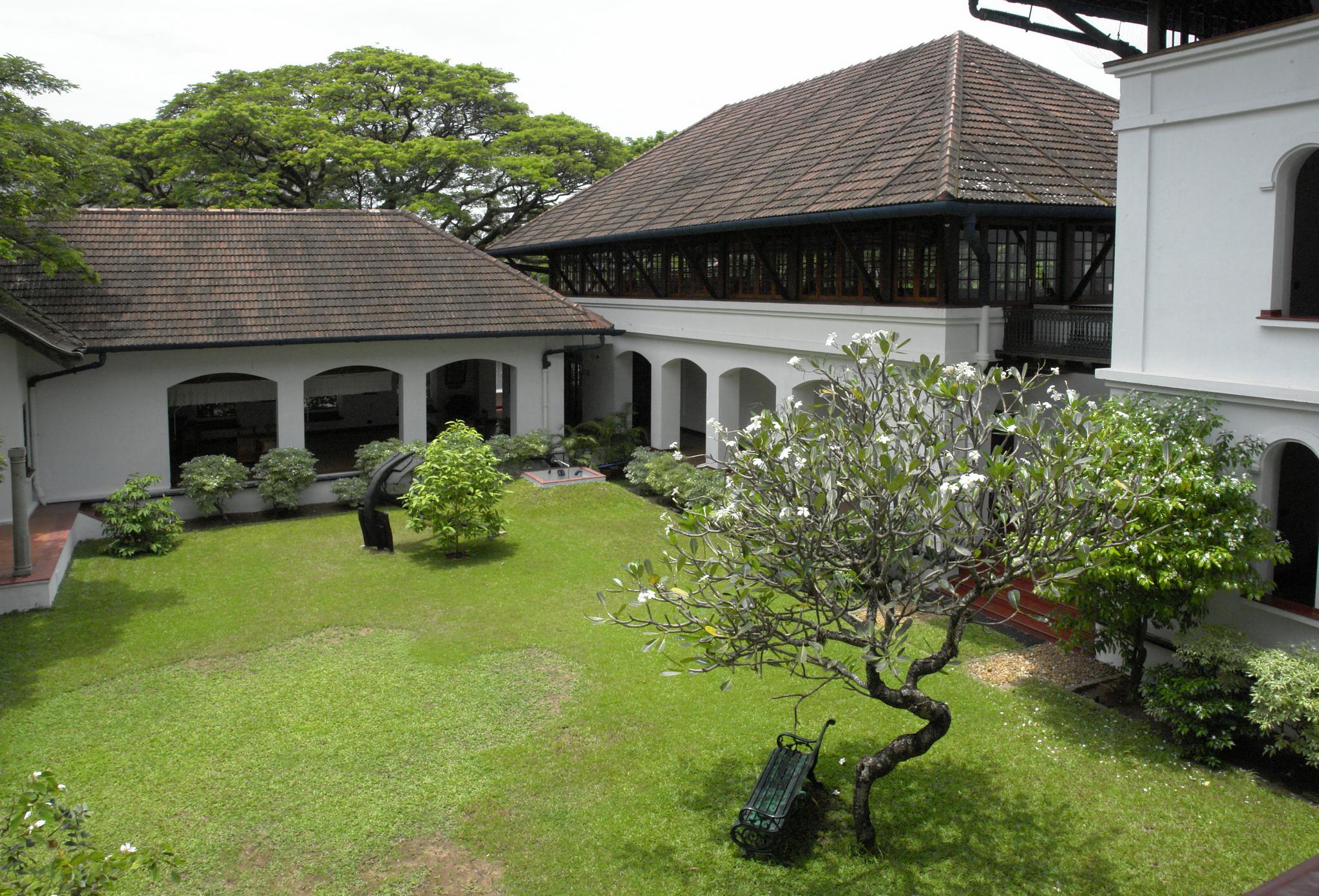 Hotel Brunton Boatyard - A Cgh Earth Experience Kochi Exterior foto